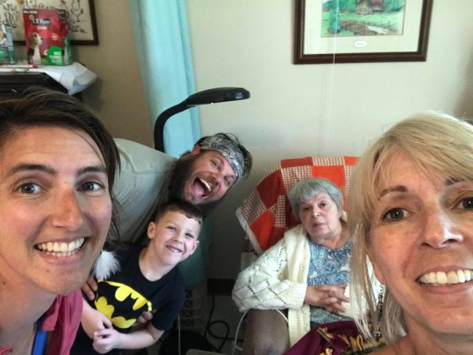 35889372_10216610590165291_2760789253993529344_o